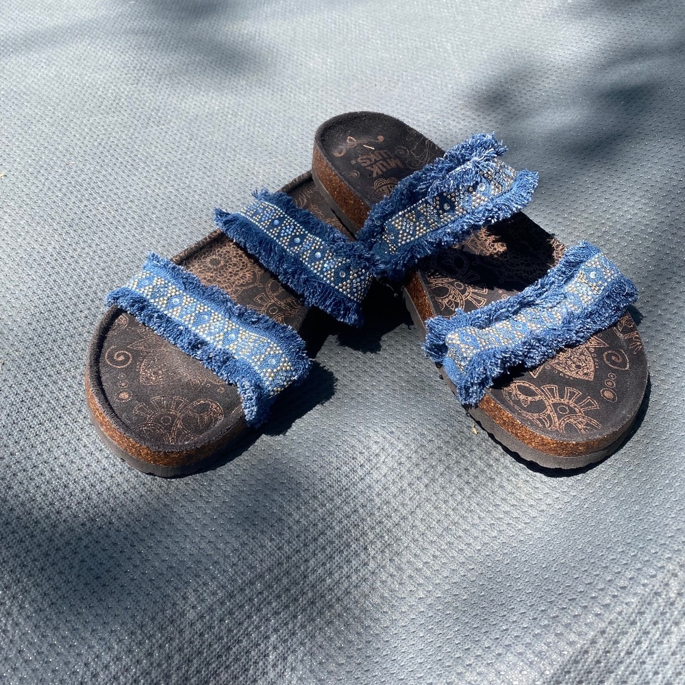 Muk Luks Women's Eloise Terra Turf Denim Sandals